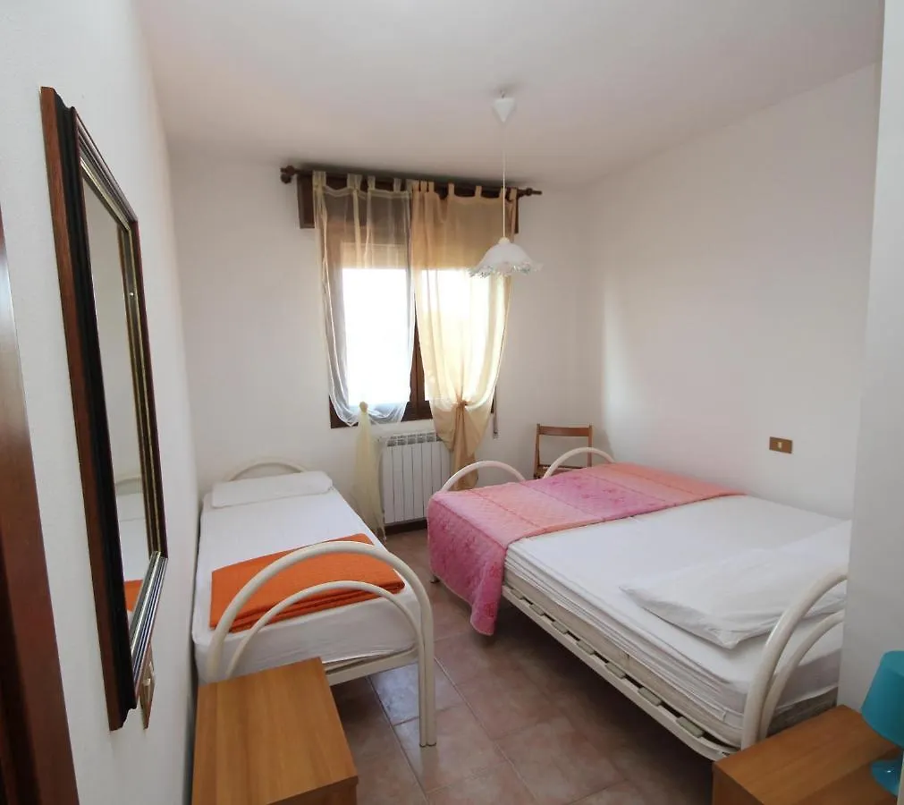 Holiday home Villa Gloria Appartamento E01 Rosolina Mare